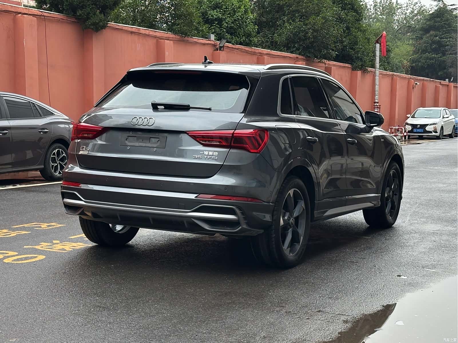Audi Q3, 2022 4