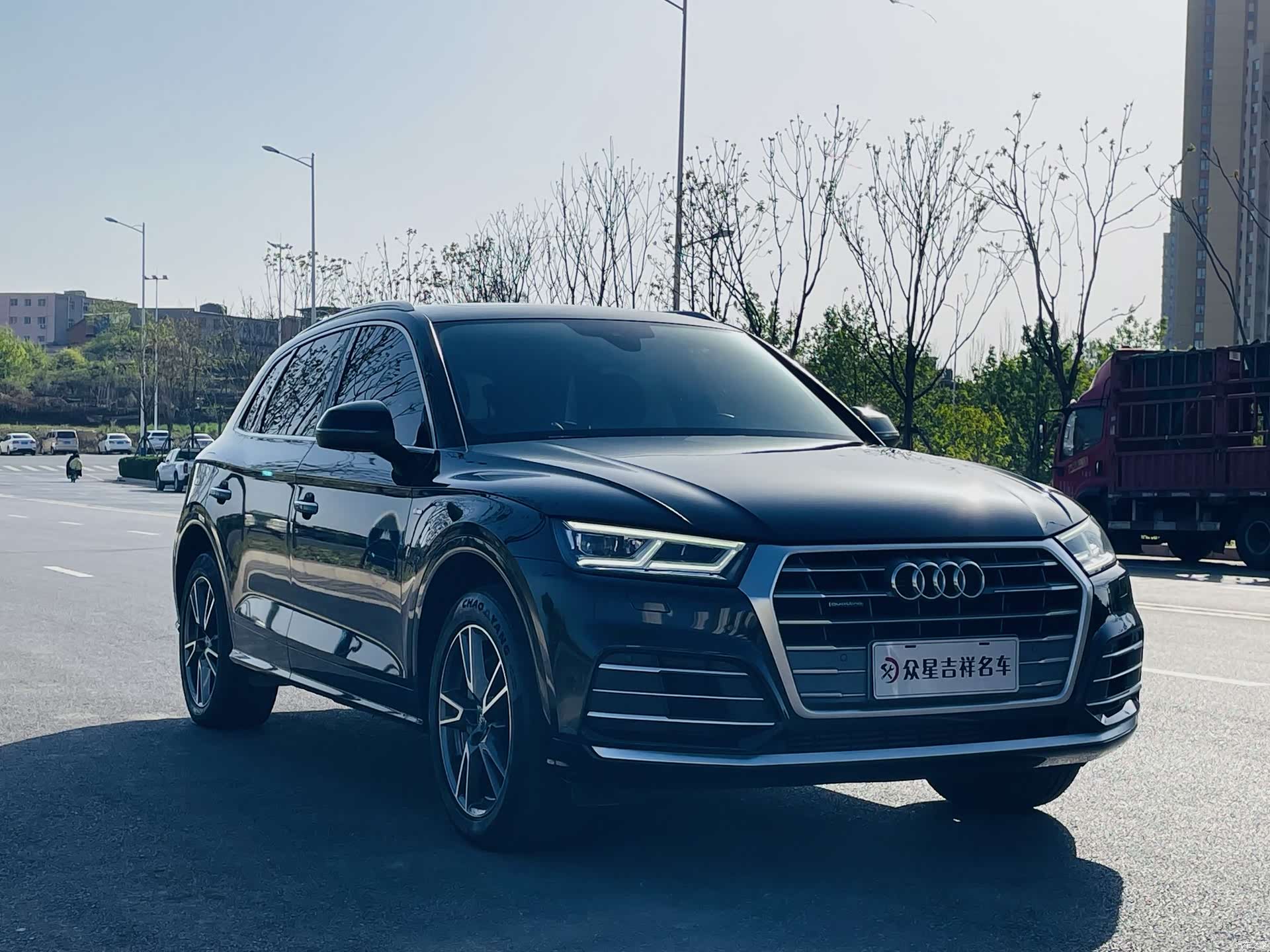 Audi Q5L, 2020 1