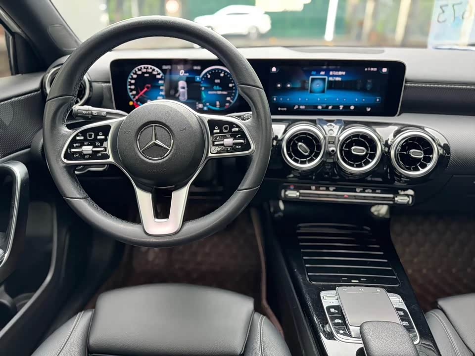 Mercedes-Benz Class A Mercedes-Benz Class A