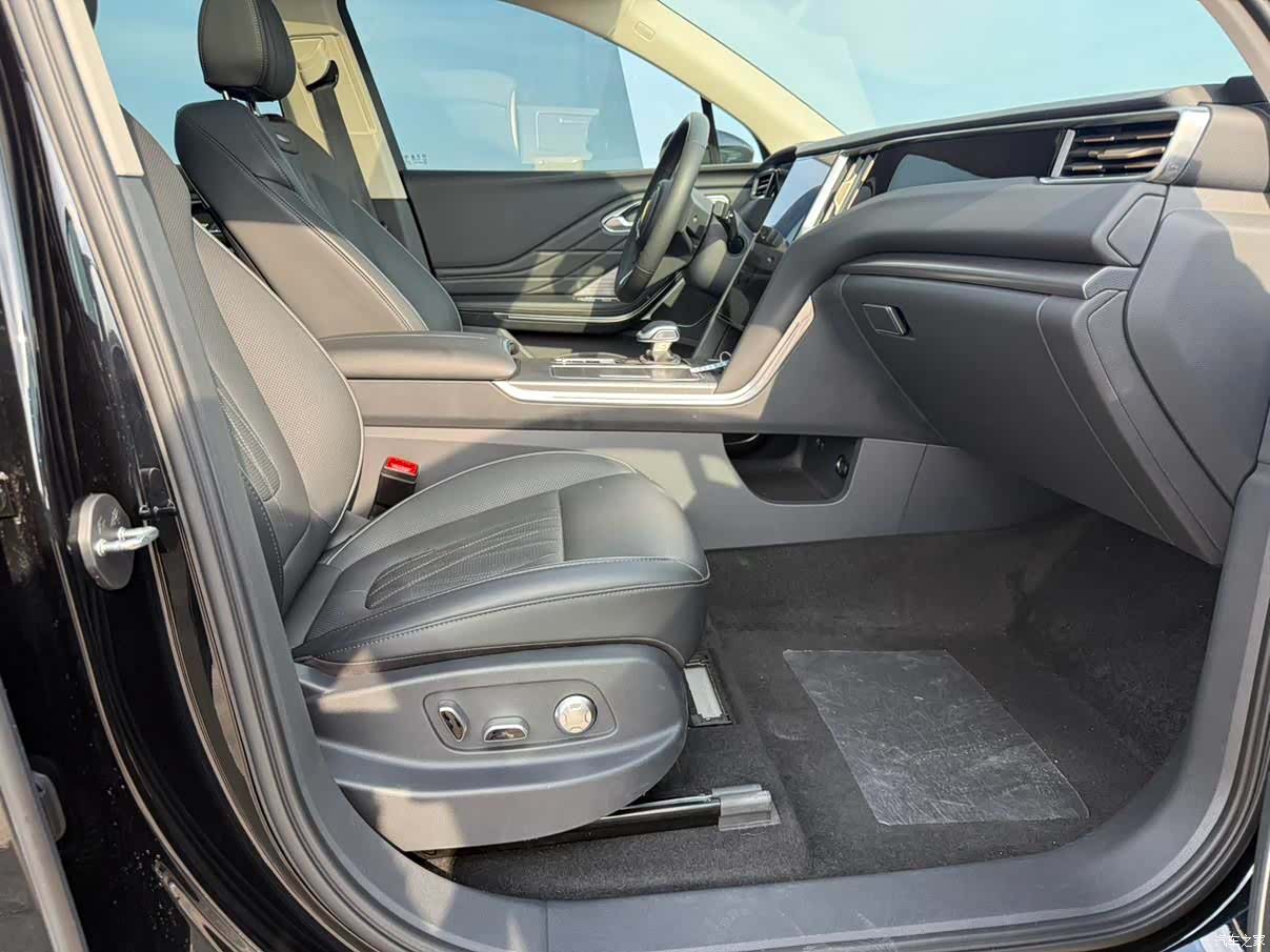 Hongqi HS7, 2024 16