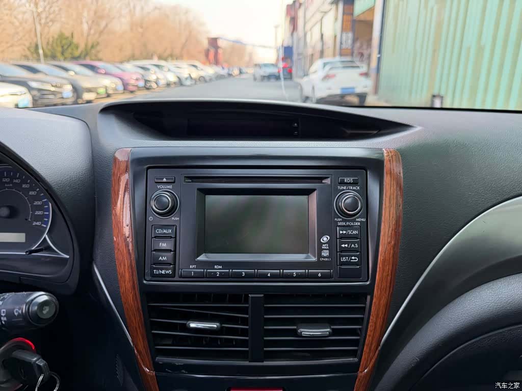 Subaru Forester, 2011 6