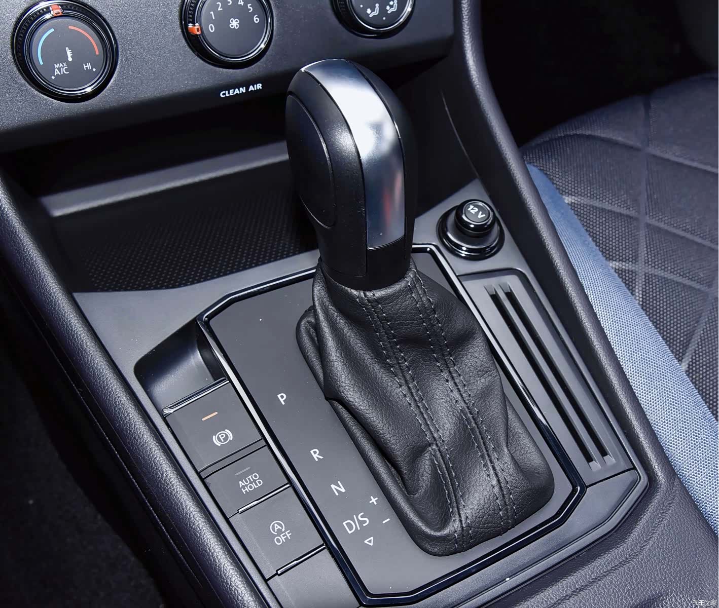 Volkswagen Lavida, 2023 17