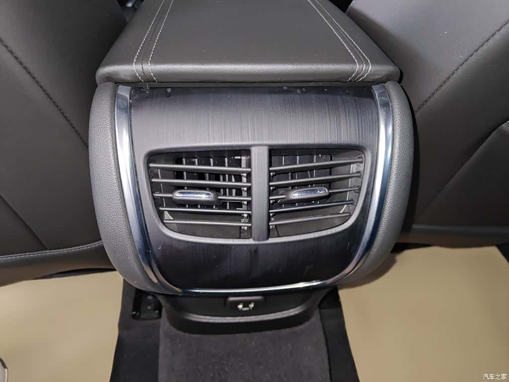 Buick LaCrosse, 2019 19