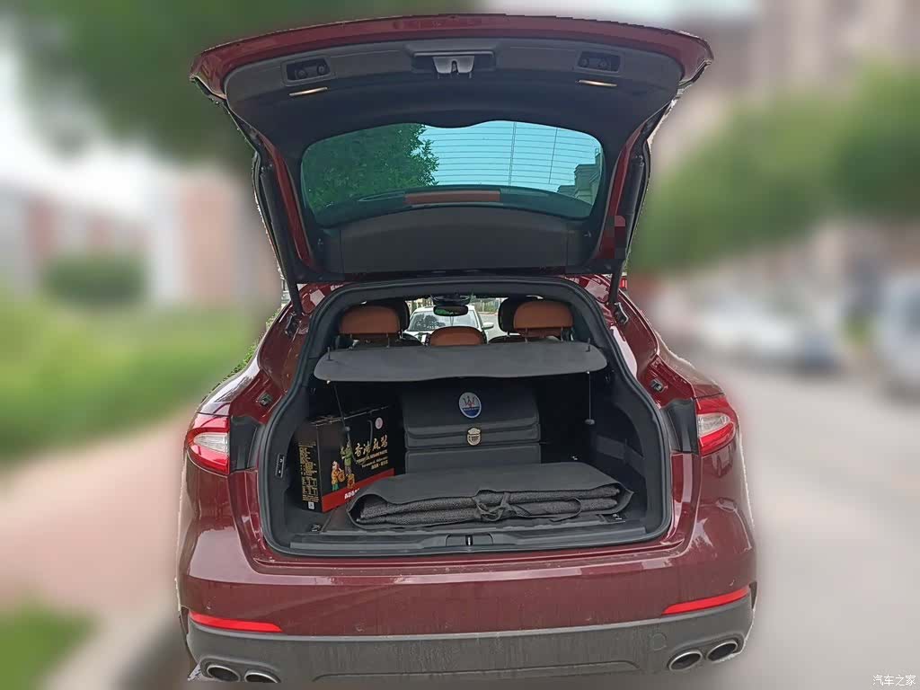 Maserati Levante, 2018 10