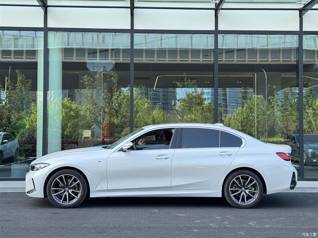 BMW 3 Series, 2023 6