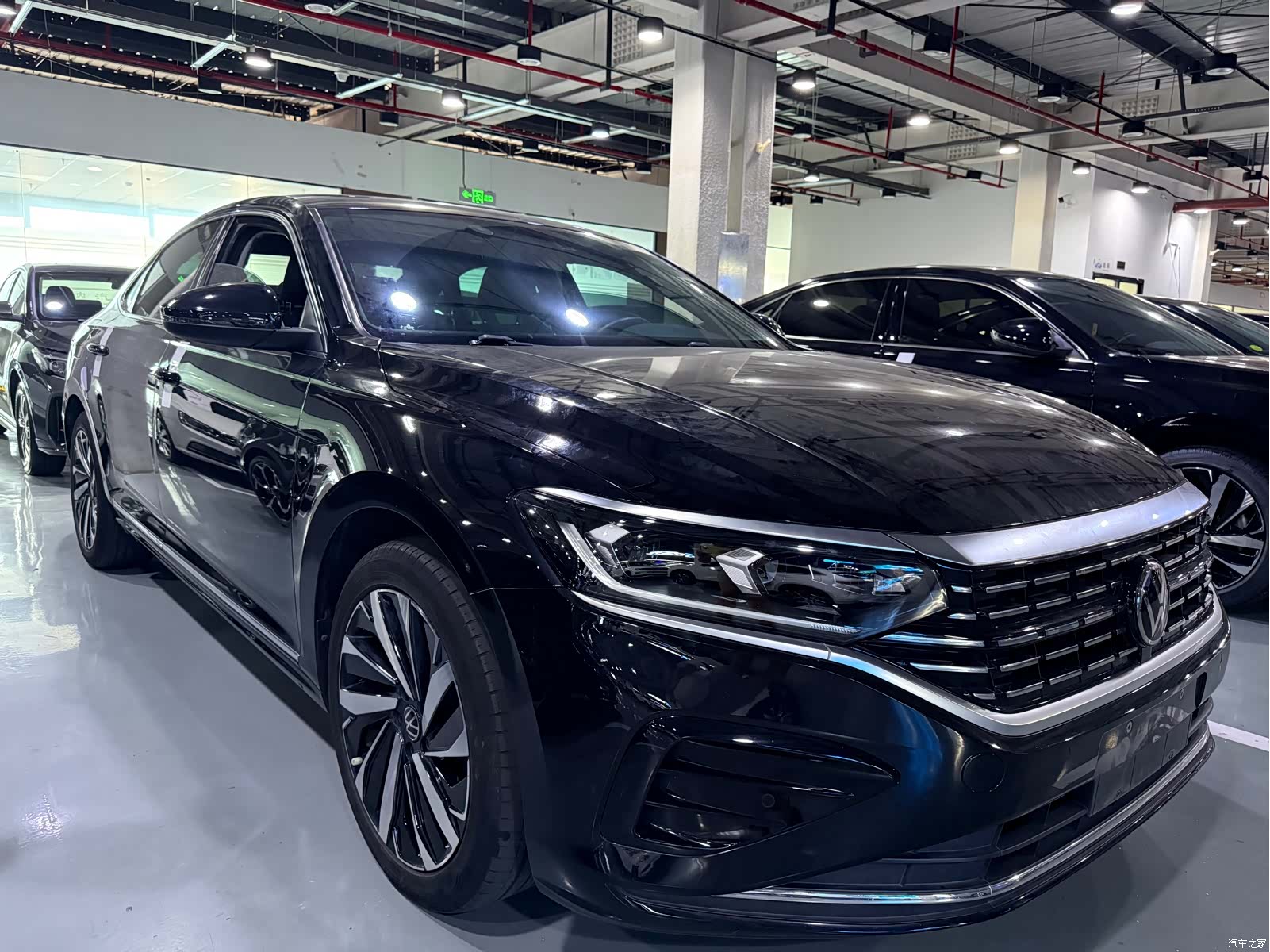 Volkswagen Passat, 2023 3