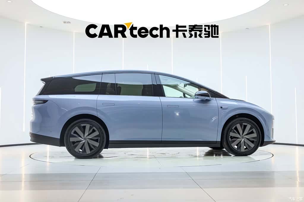 Li Auto i8, 2025 все фото