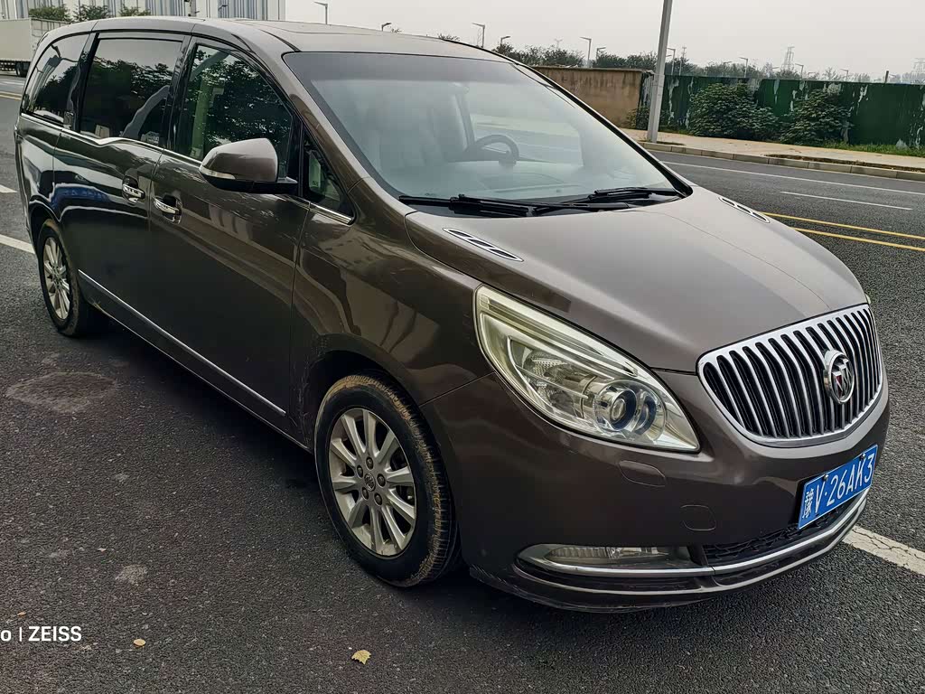 Buick GL8 2011 3.0L XT Luxury Flagship