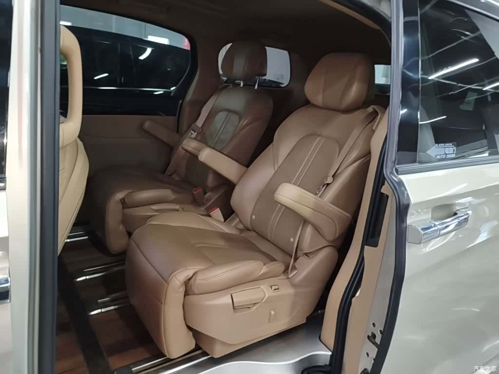 Buick GL8, 2019 17