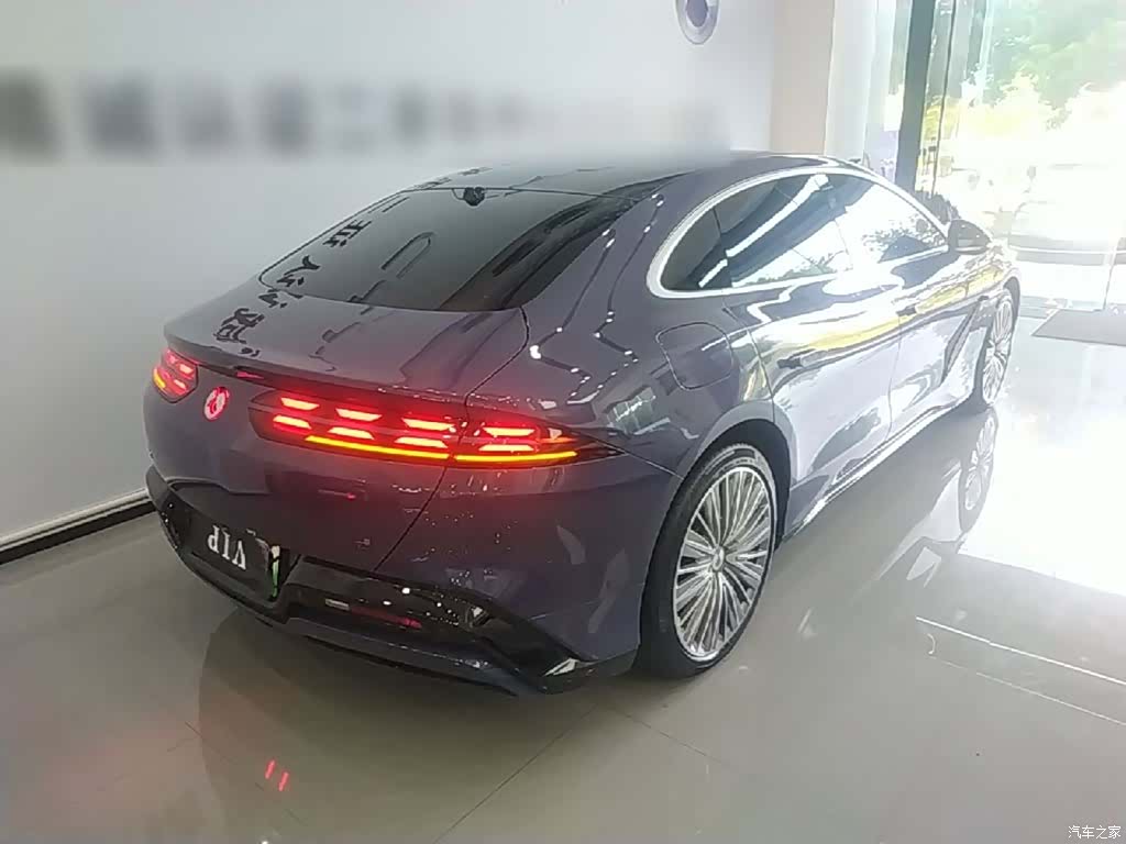 Denza Z9, 2025 7