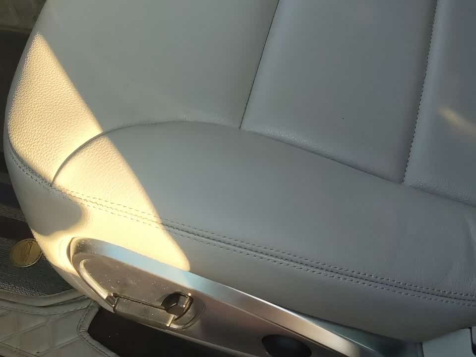 Mercedes-Benz R-class