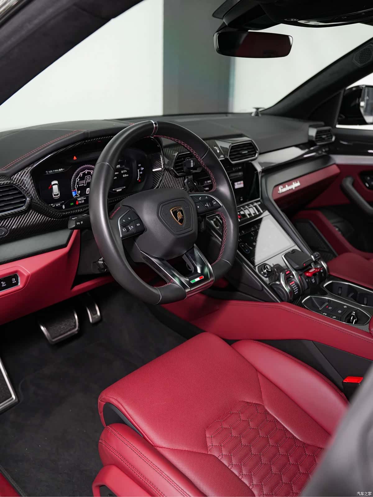 Lamborghini Urus, 2021 8
