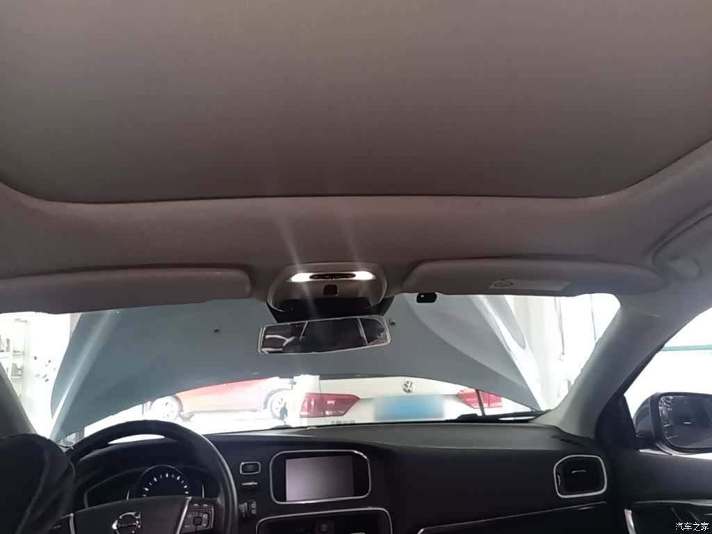 Volvo V40, 2016 18