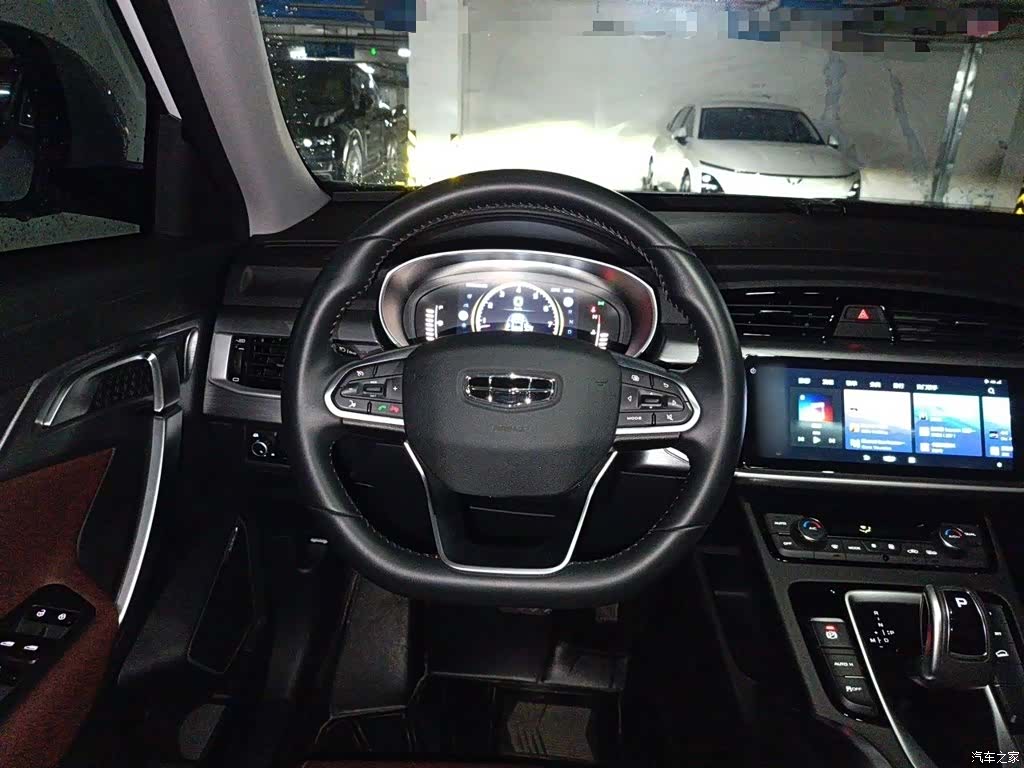 Geely Boyue, 2022 7