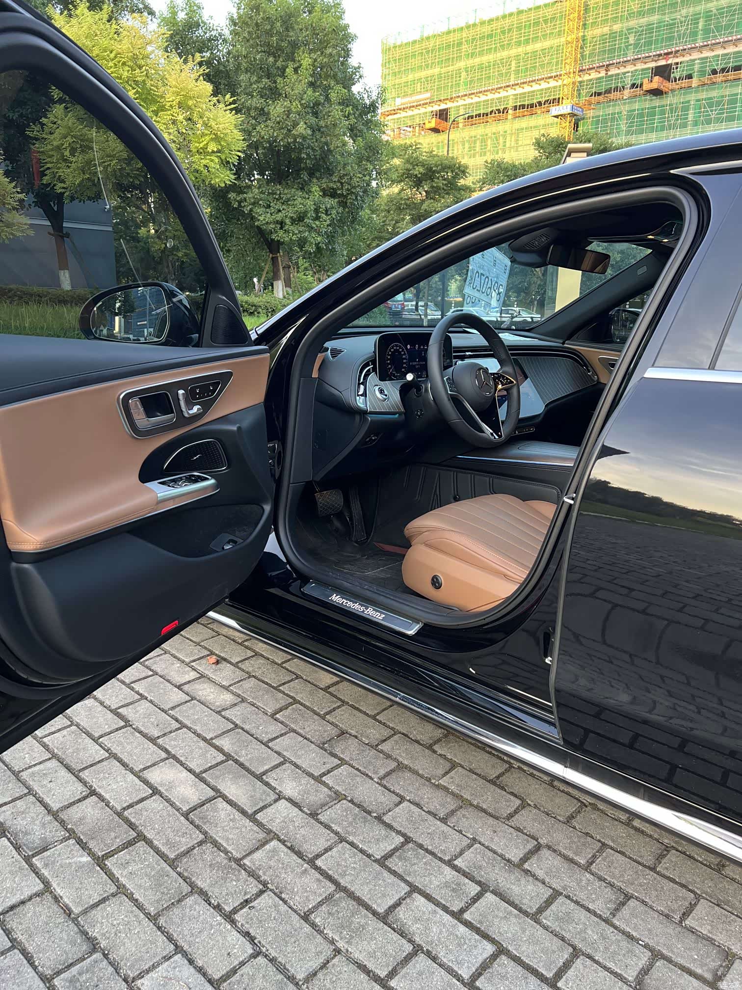 Mercedes-Benz E-Class, 2025 4