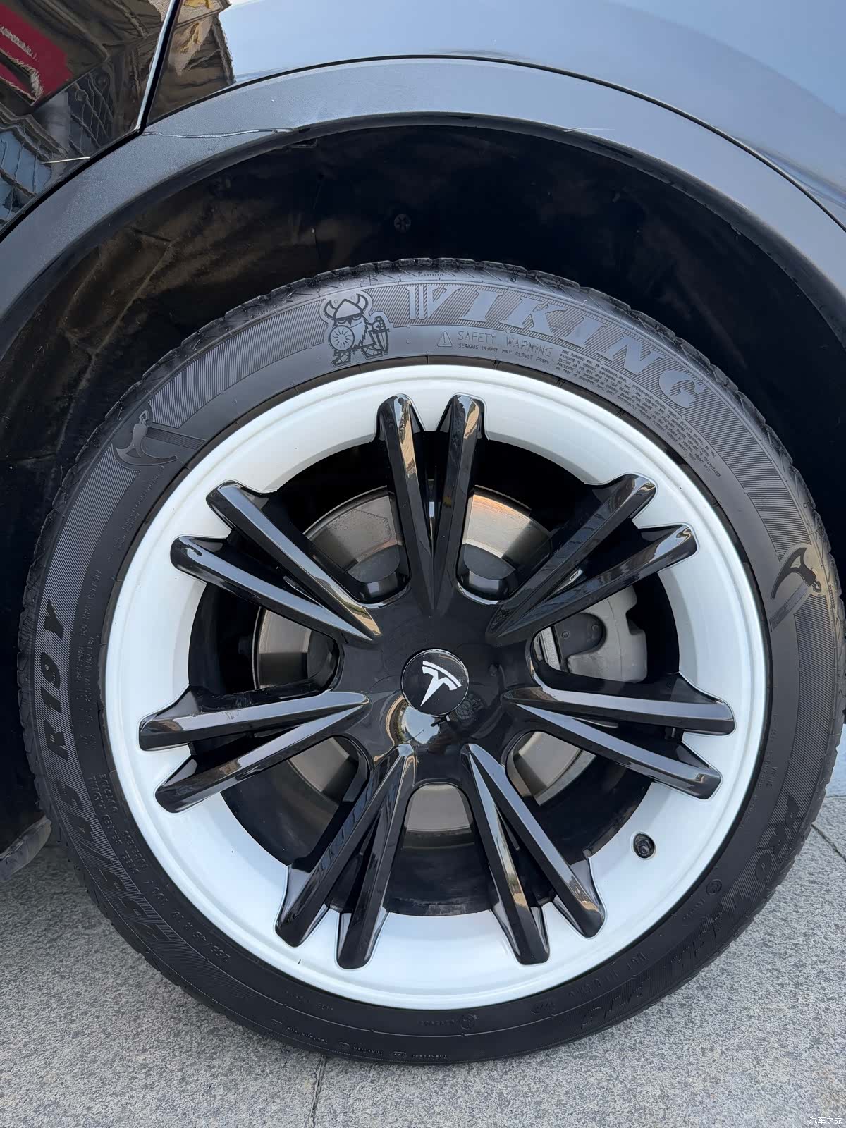 Tesla Model Y, 2023 25