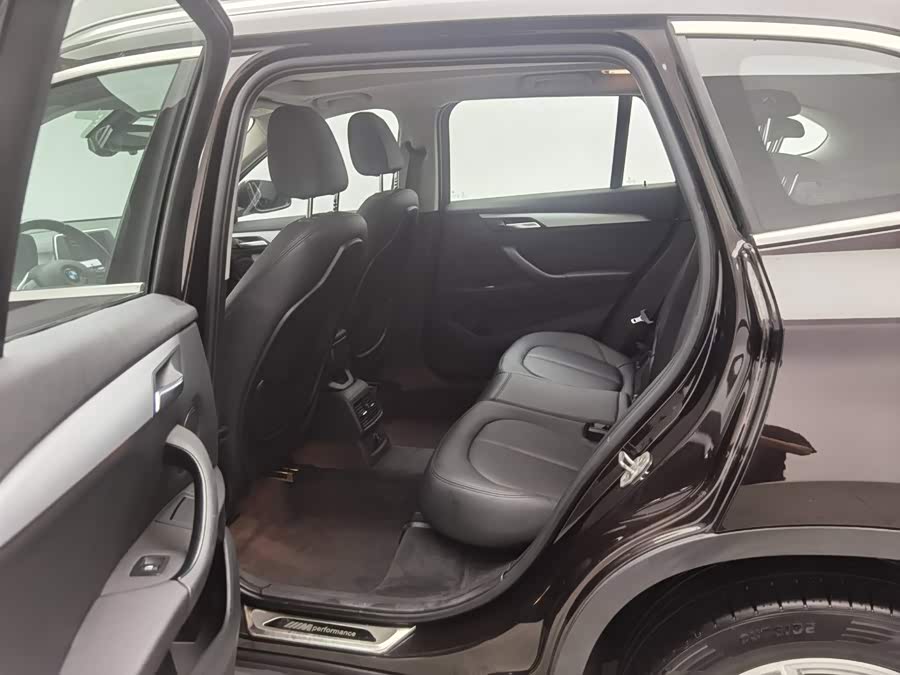 BMW X1 2017, фото 15