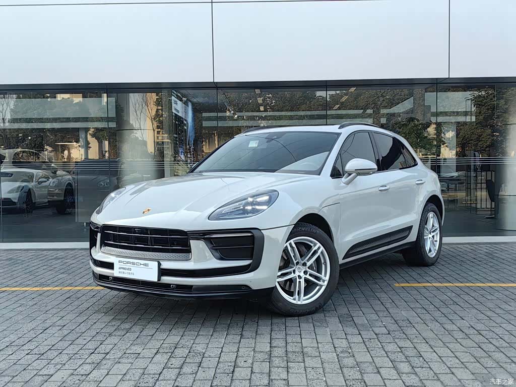 Porsche Macan, 2023 1