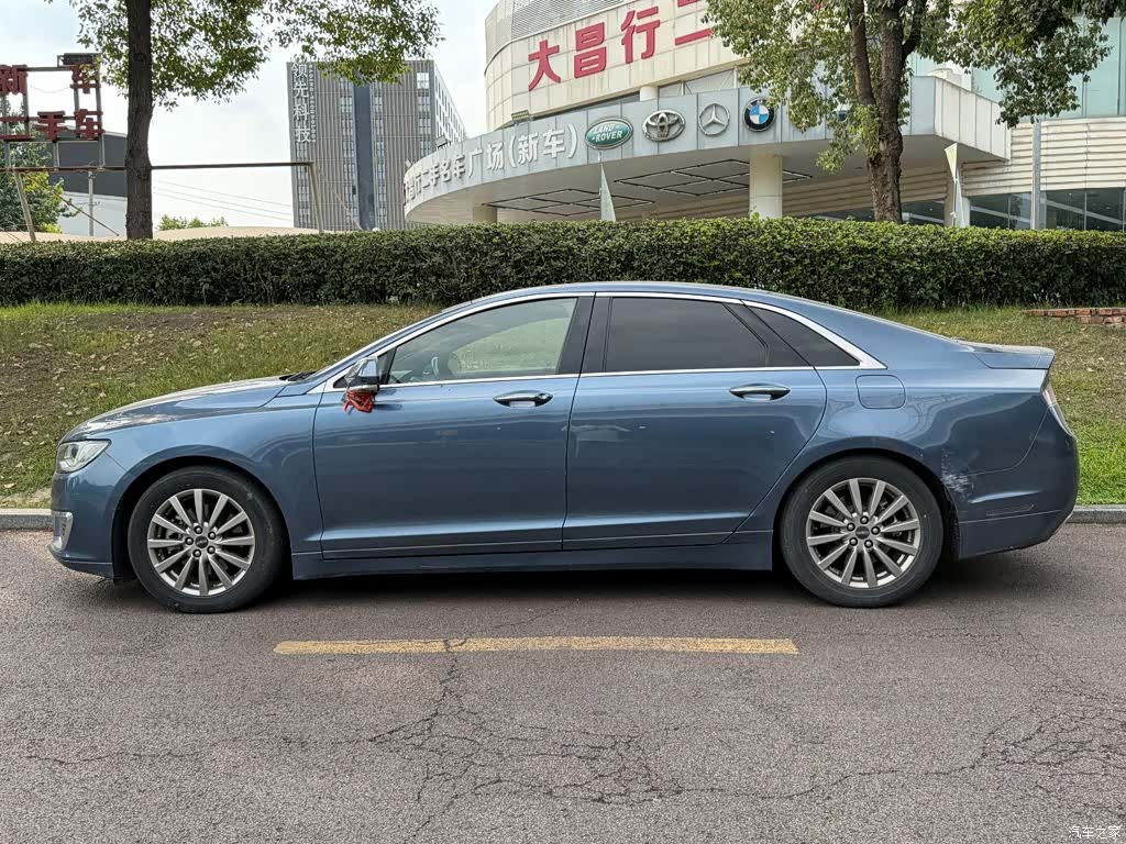 Lincoln MKZ, 2018 3