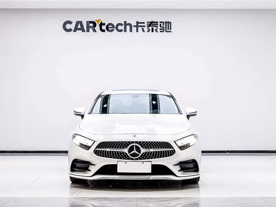 Mercedes-Benz CLS Mercedes-Benz CLS
