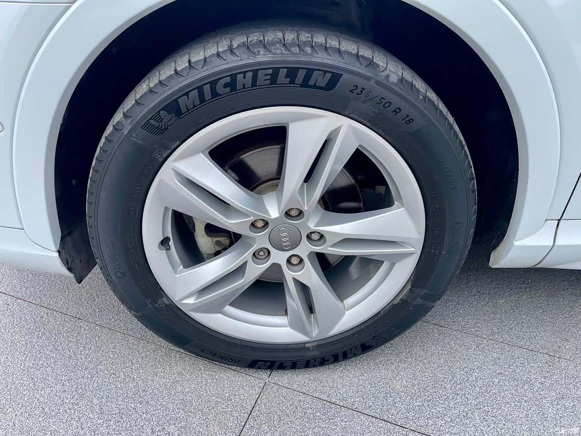 Audi Q3, 2016 12