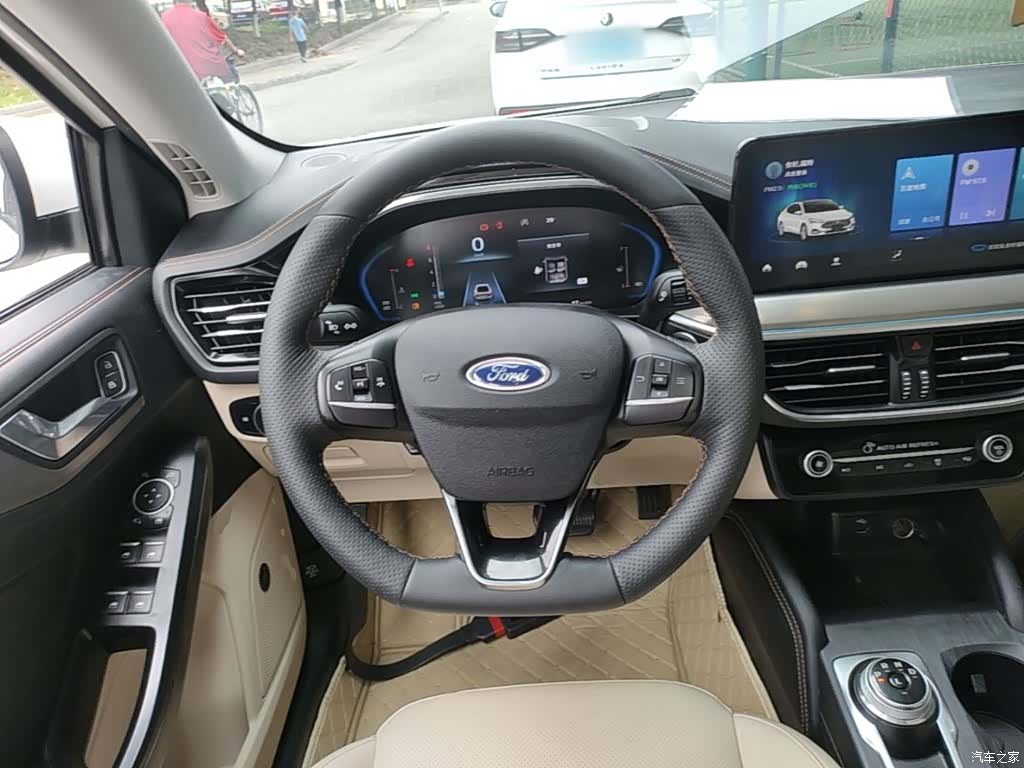 Ford Focus, 2021 11