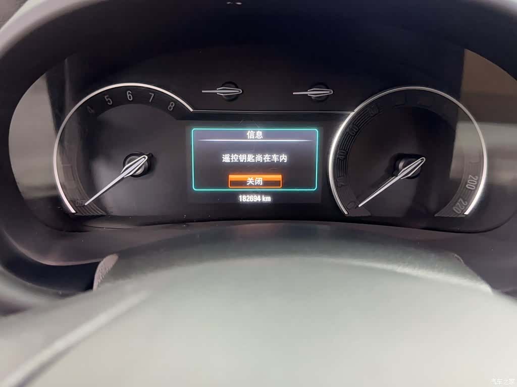 Buick GL8, 2019 11