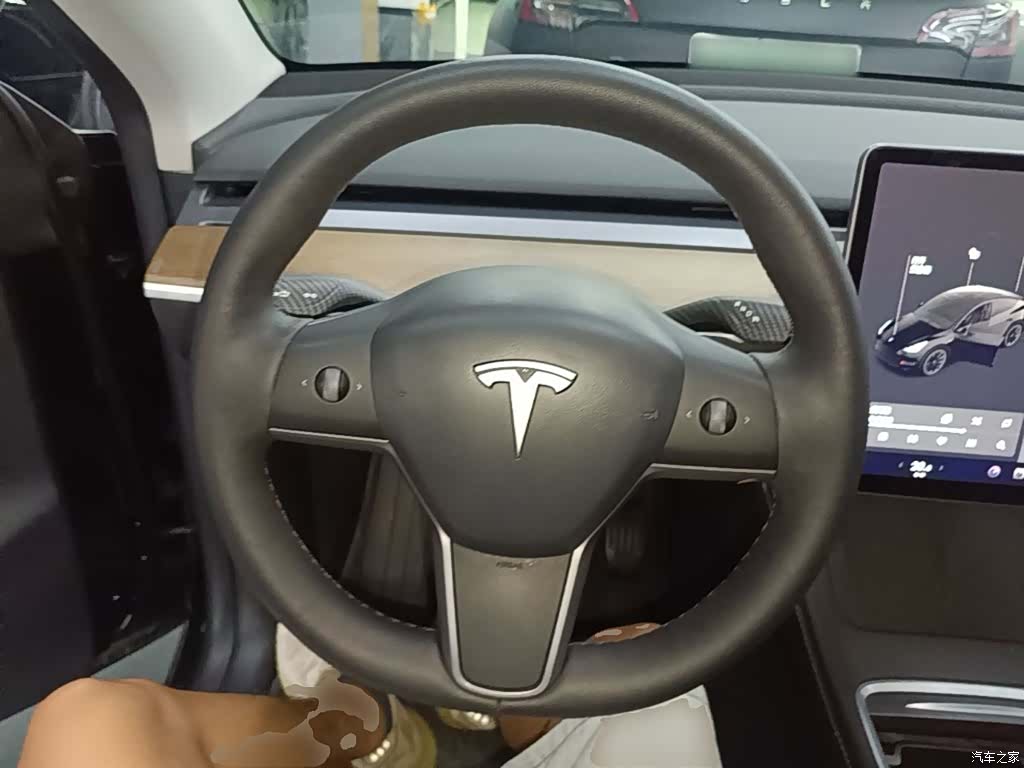 Tesla Model Y, 2022 7