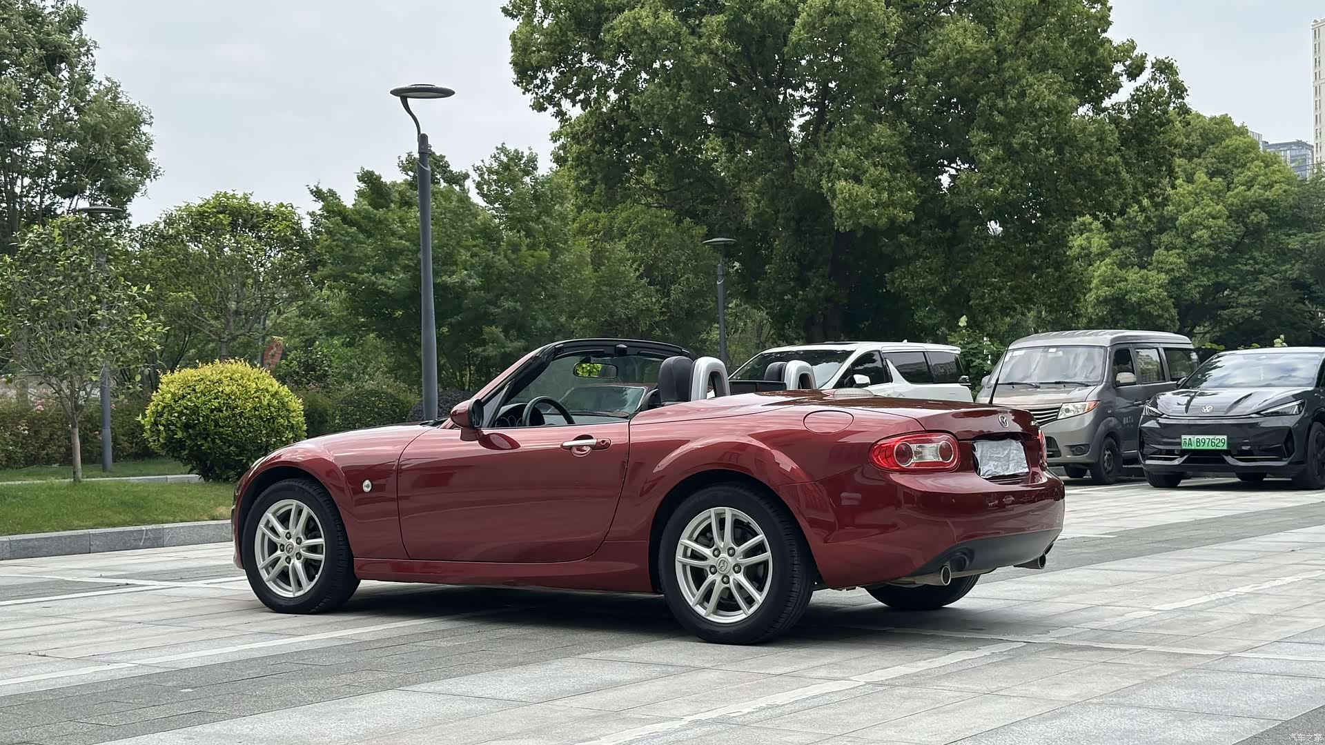 Mazda MX-5, 2011 4