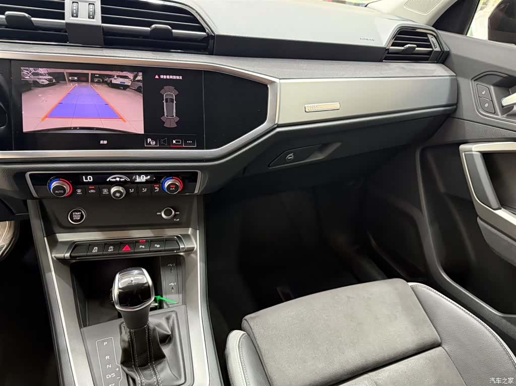 Audi Q3, 2022 12