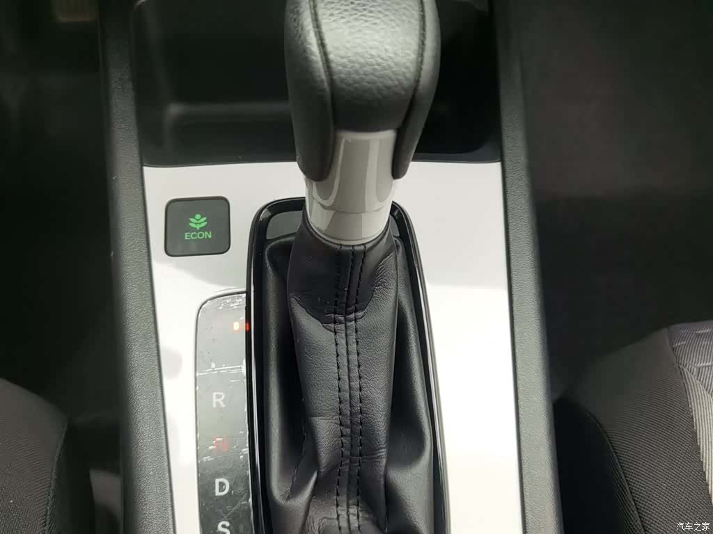 Honda Fit, 2022 13