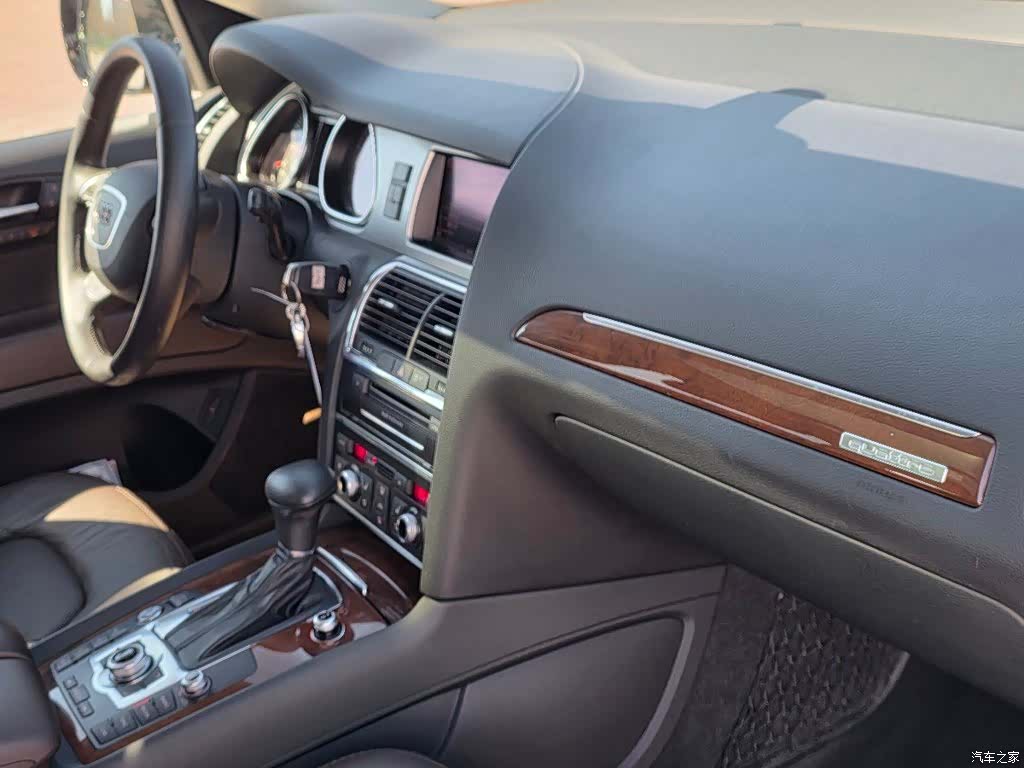 Audi Q7, 2012 7