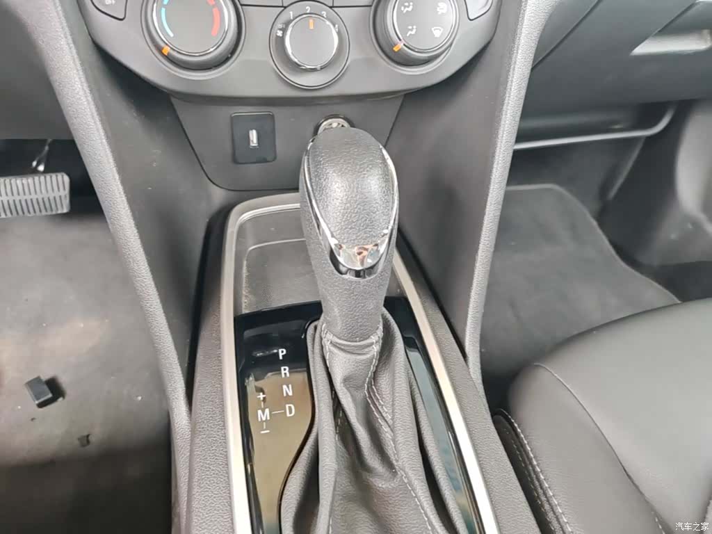 Chevrolet 320, 2018 10