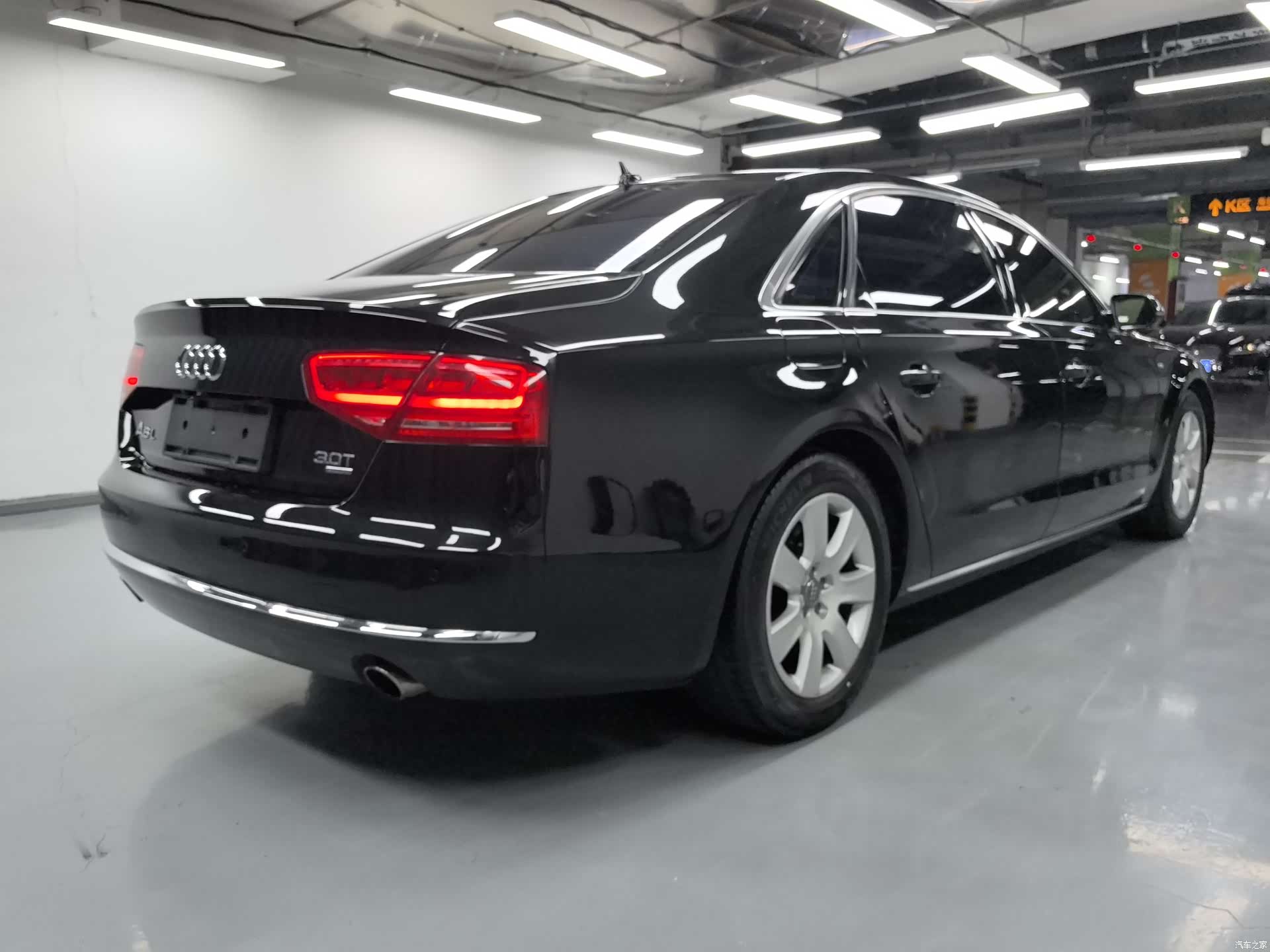 Audi A8L, 2011 15