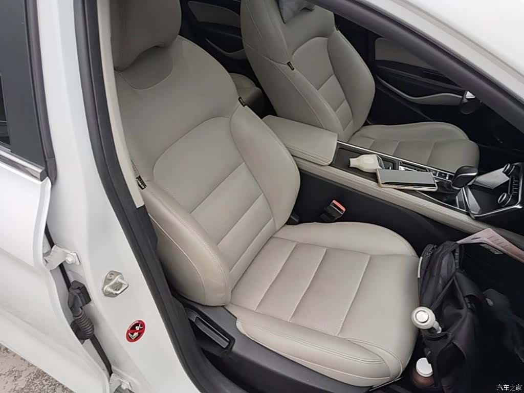 Geely Binray, 2018 25