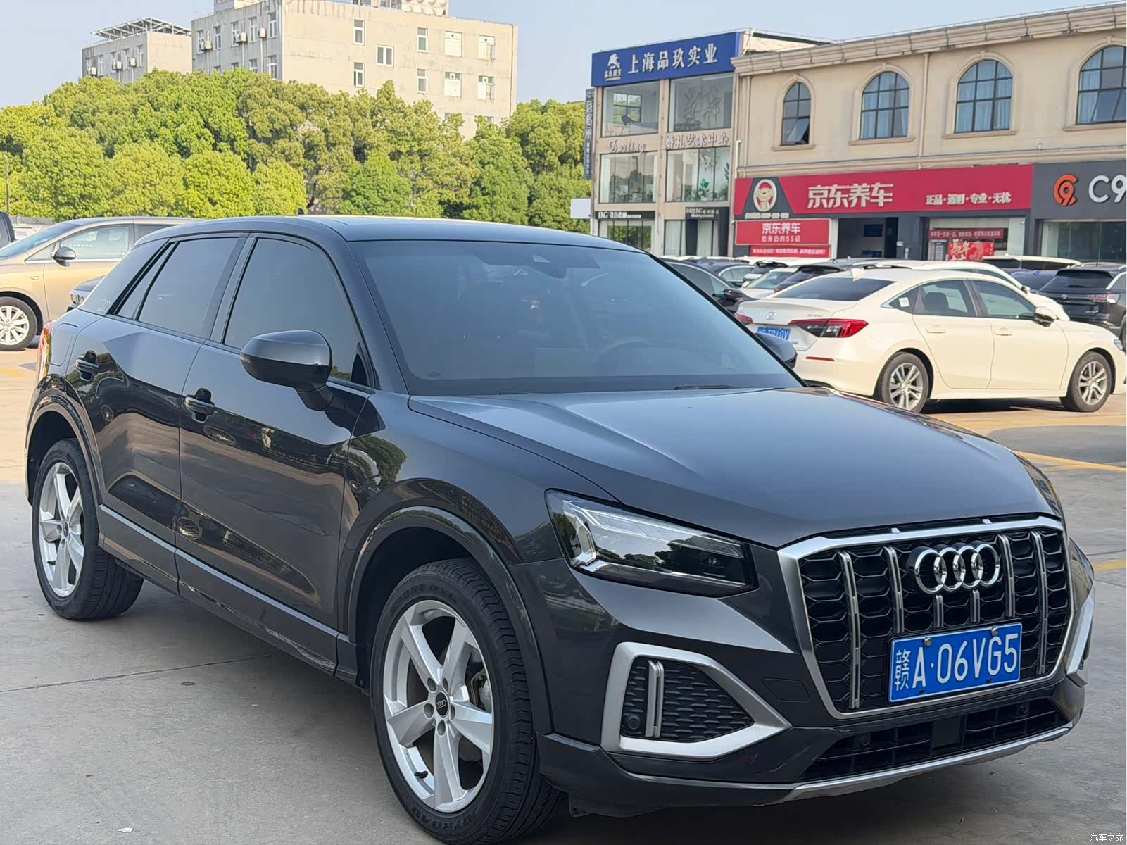 Audi Q2L, 2022 3