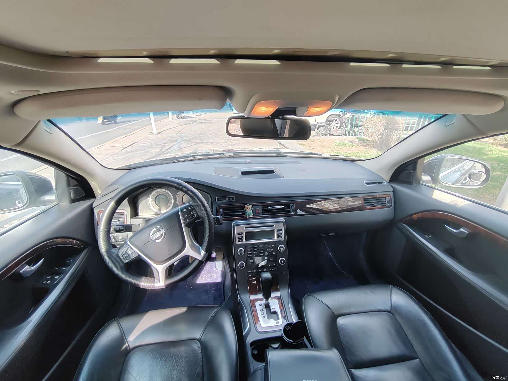 Volvo S80, 2010 8