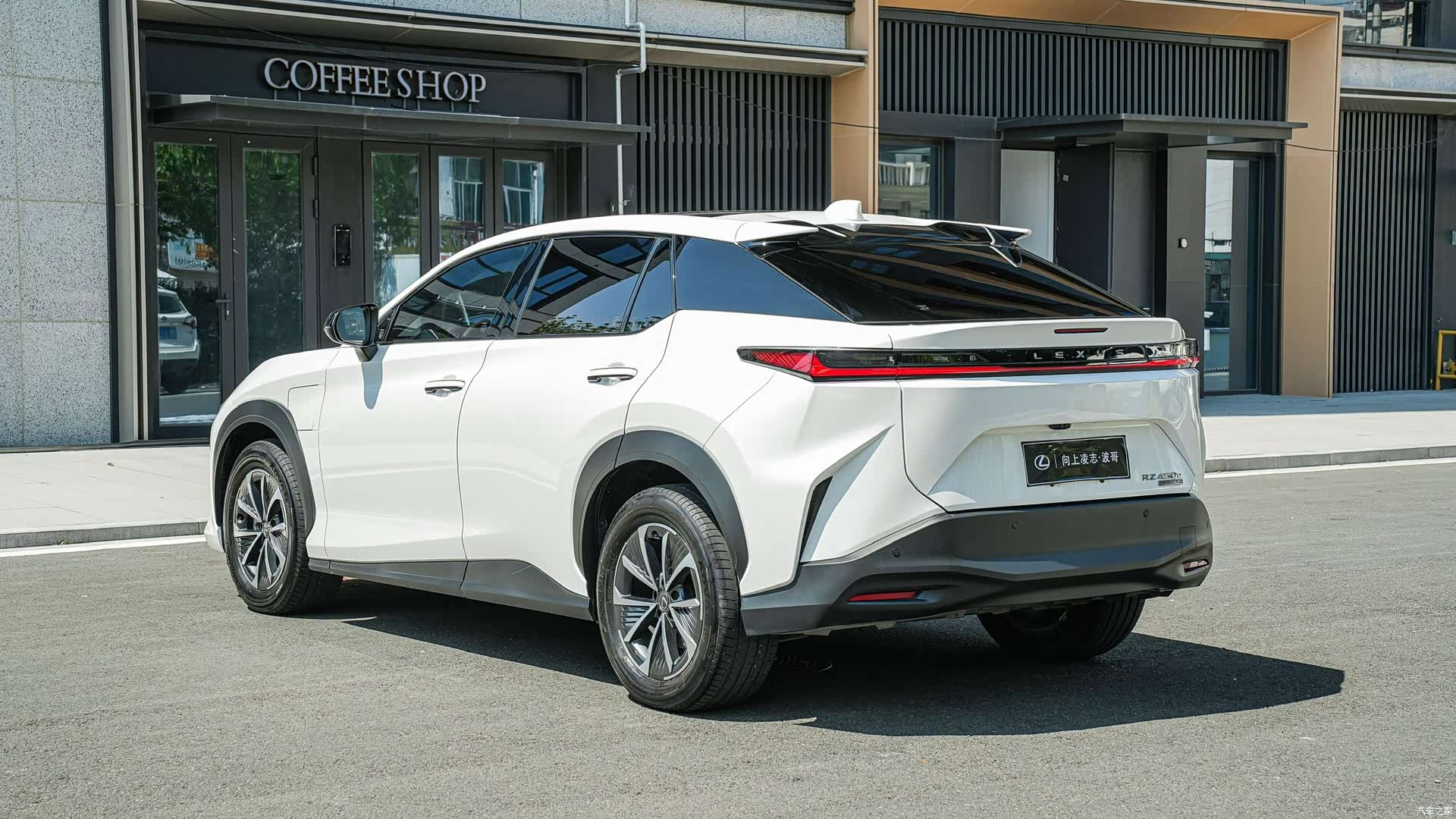Lexus RZ, 2024 6
