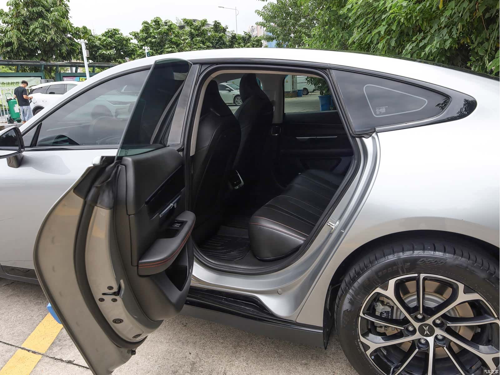 Xpeng P7, 2023 6