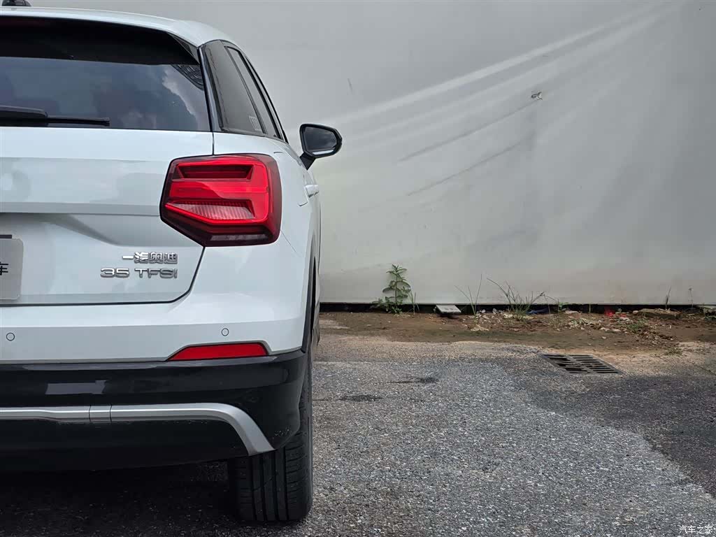 Audi Q2L, 2021 7
