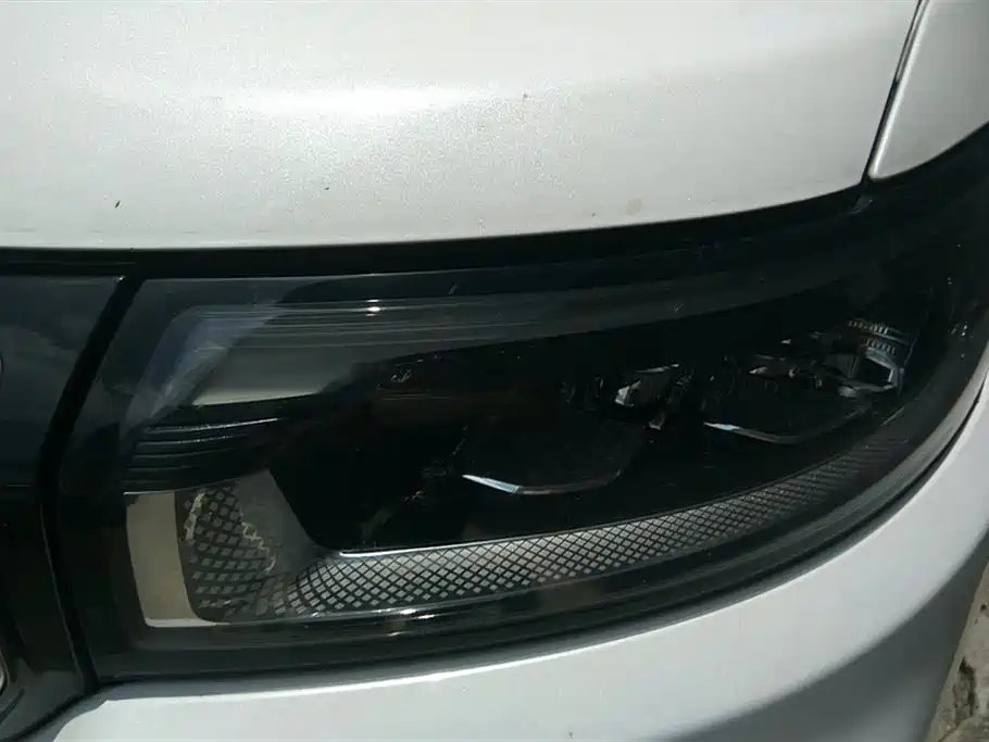 Jeep Grand Commander