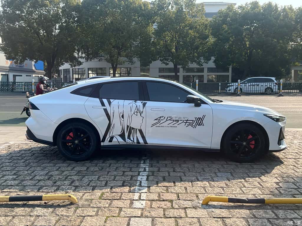 Changan UNI-V, 2022 15