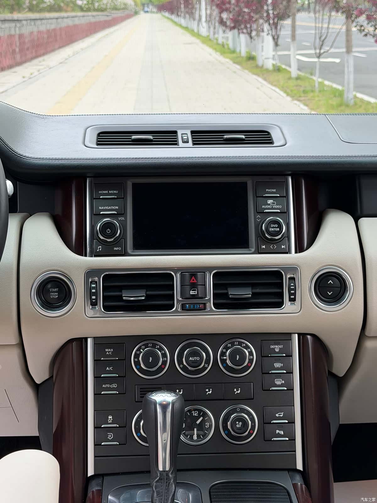 Land Rover Range Rover, 2012 9