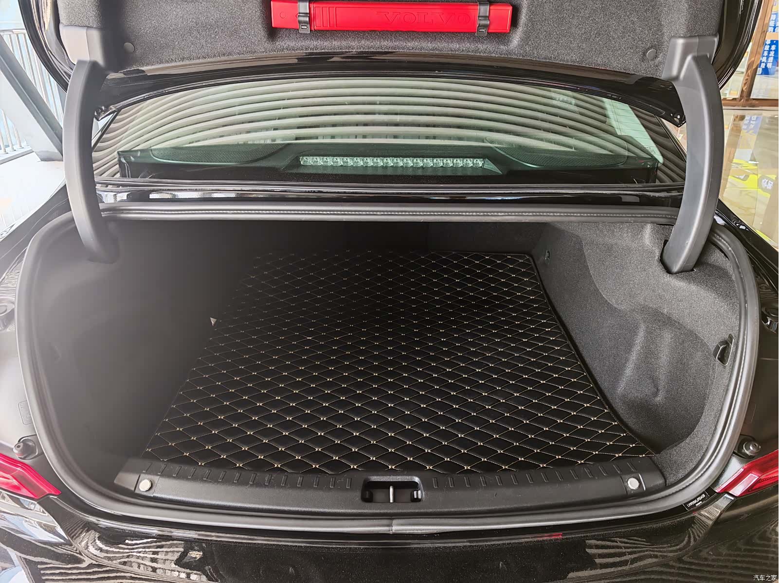 Volvo S90, 2018 14