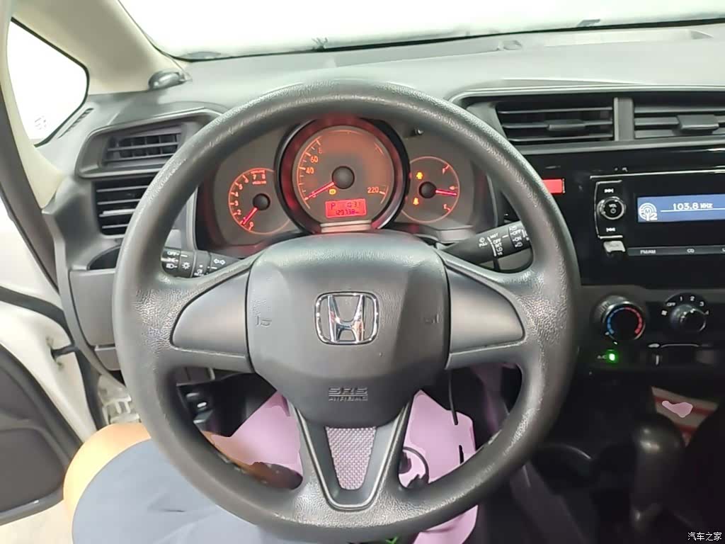 Honda Fit, 2016 11