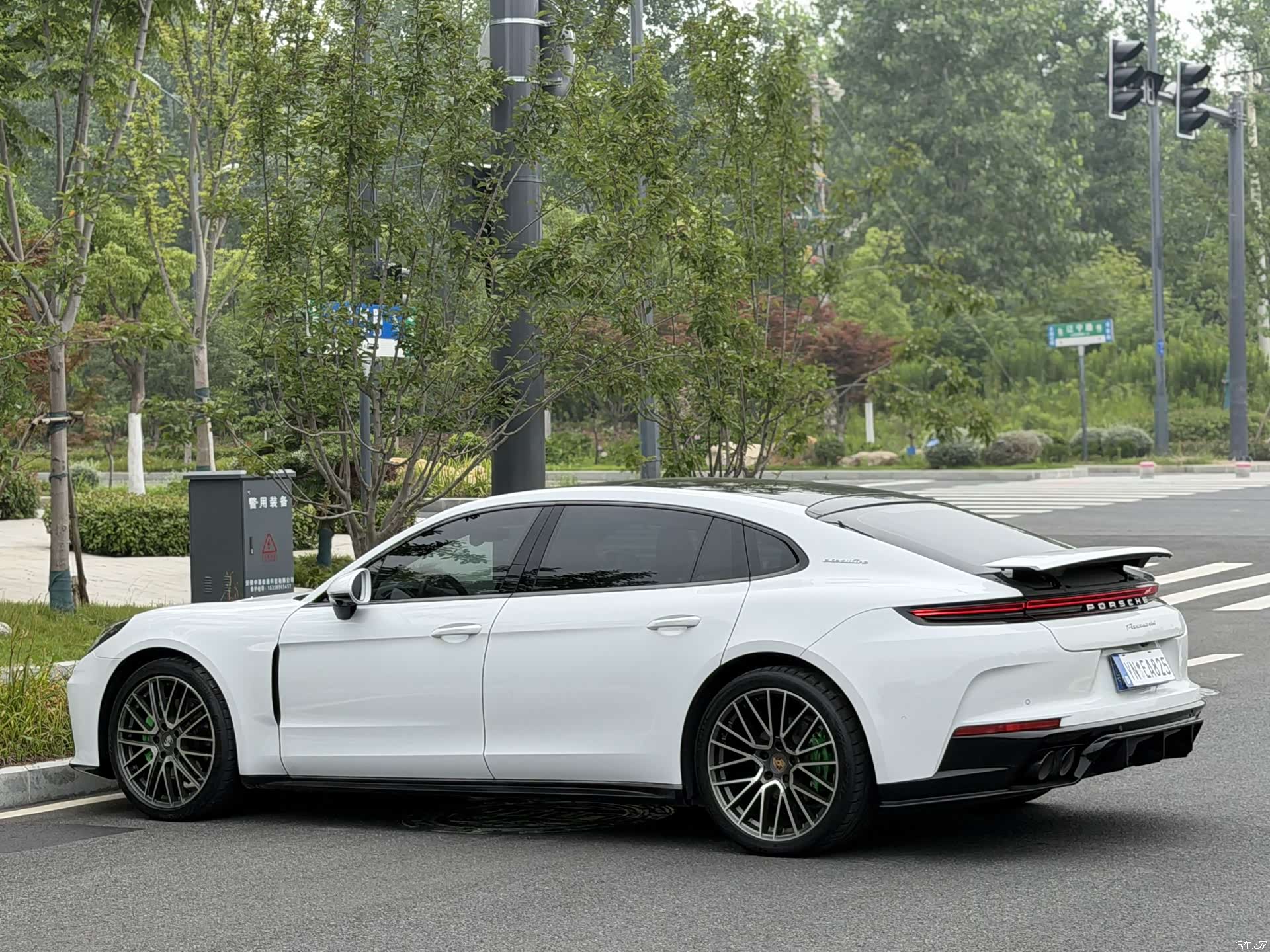 Porsche Panamera, 2024 9