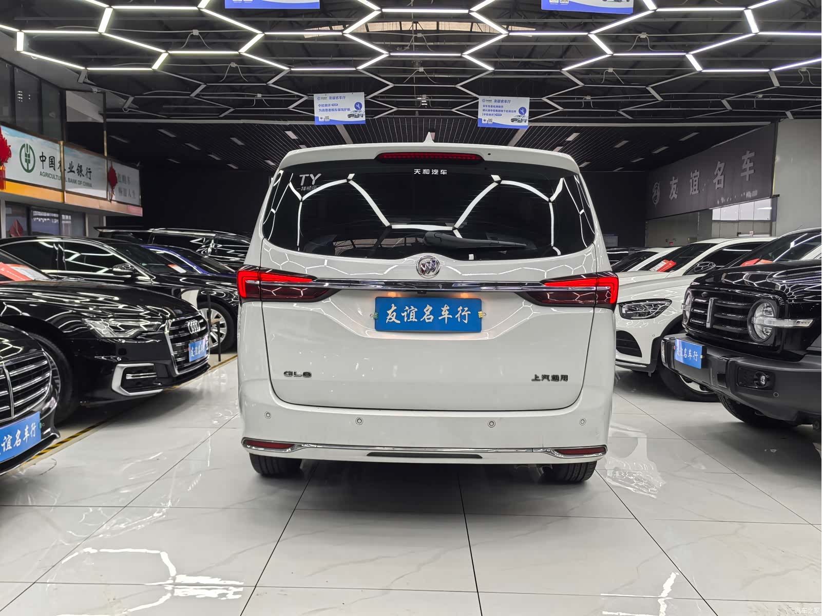 Buick GL8, 2023 все фото