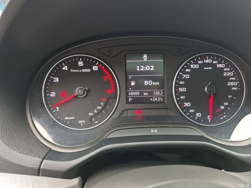 Audi Q2L, 2019 12