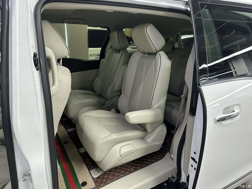Buick GL8, 2021 17