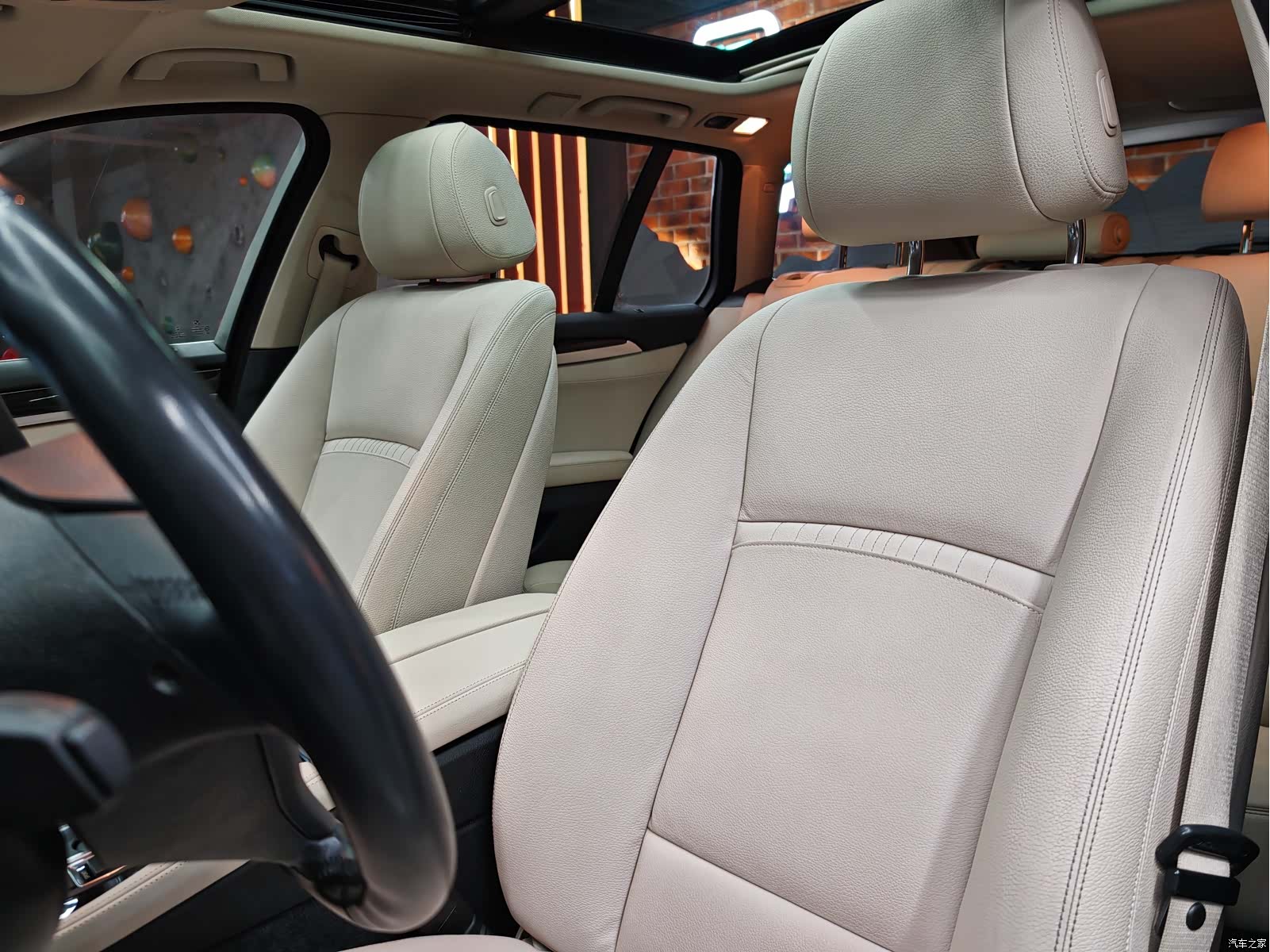 BMW 5 Series, 2015 22